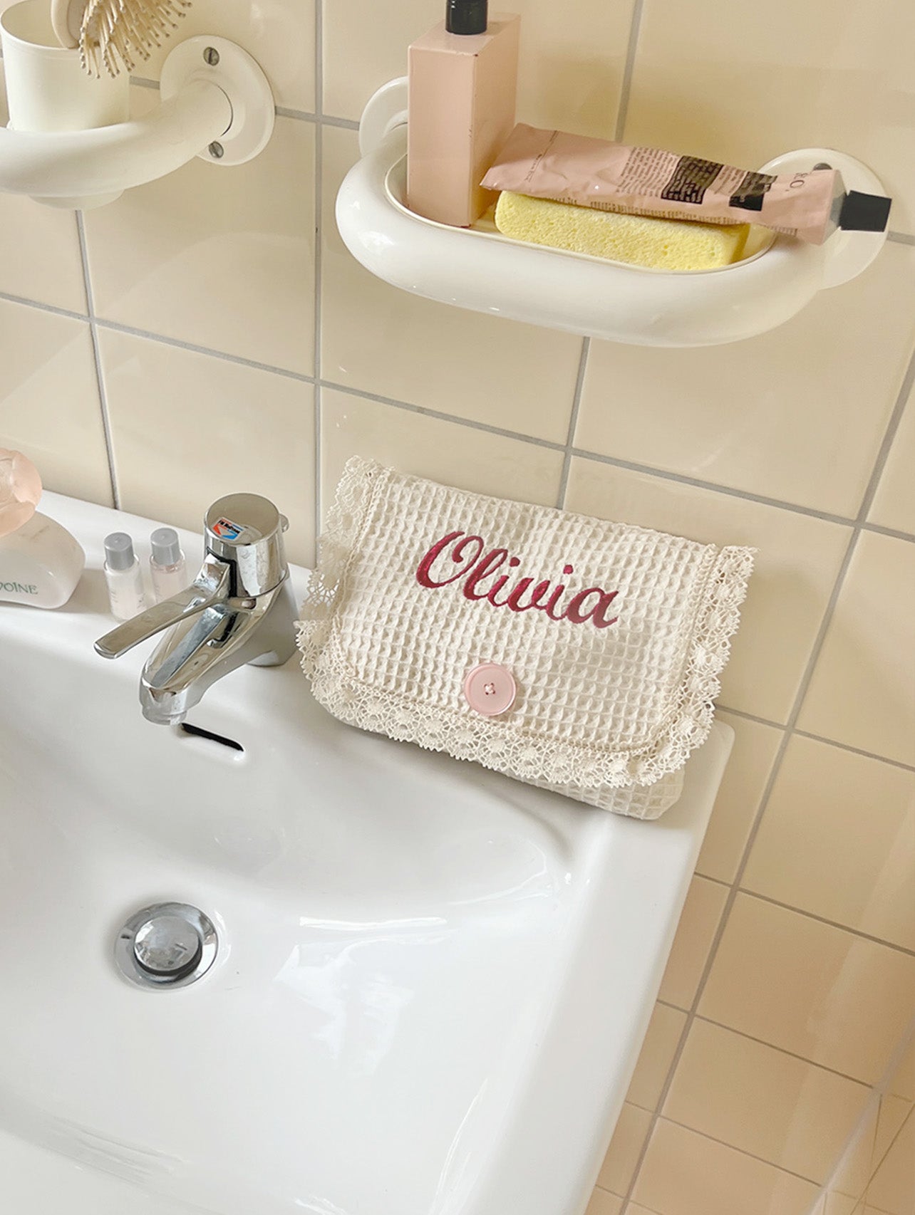 makeup bag olivia