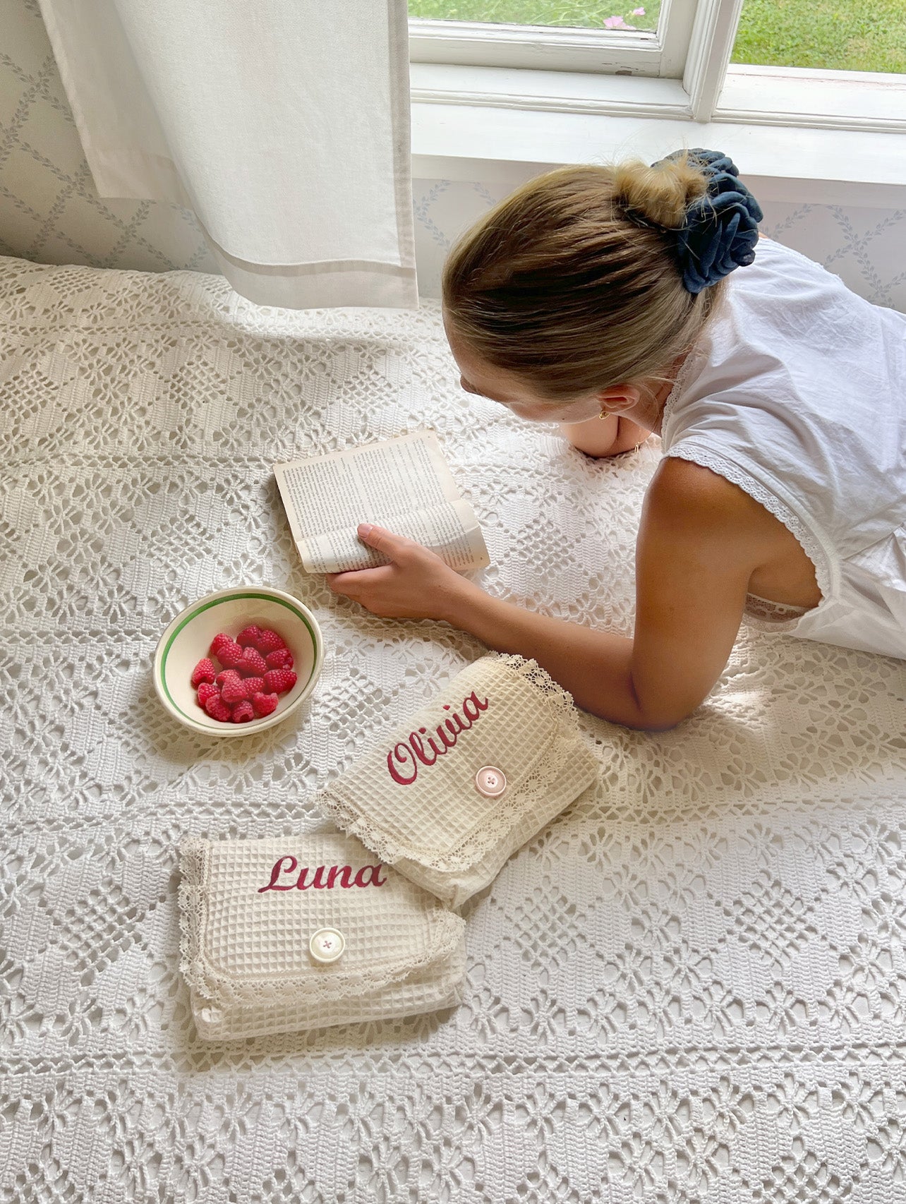 makeup bag olivia