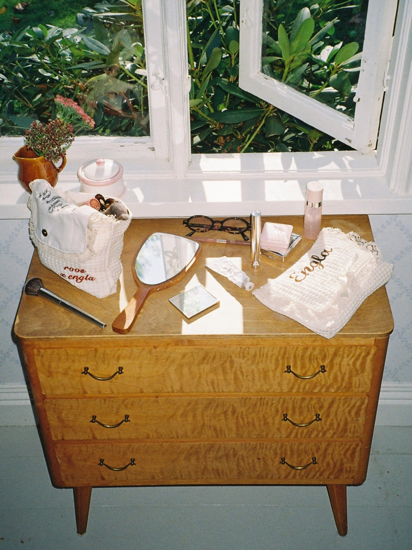 makeup bag engla