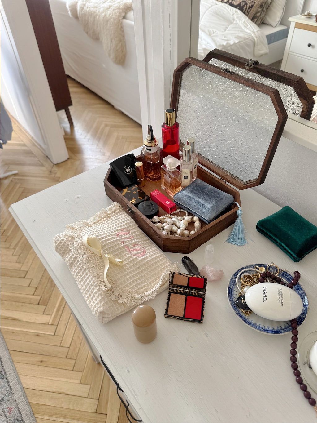 makeup bag ingrid