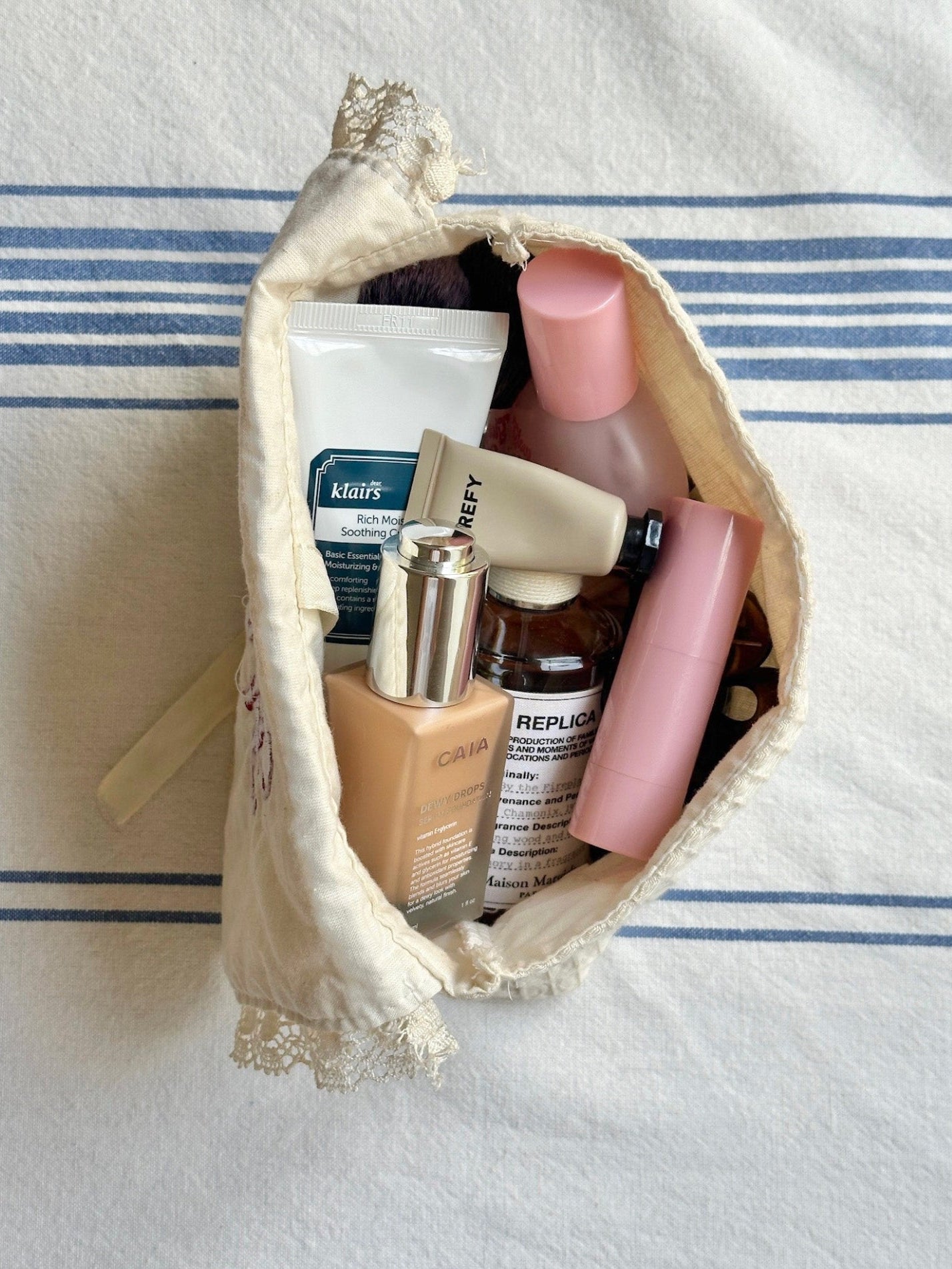 makeup bag ingrid